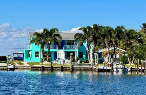 Bokeelia Apartment | MALU LANI Inn & Marina