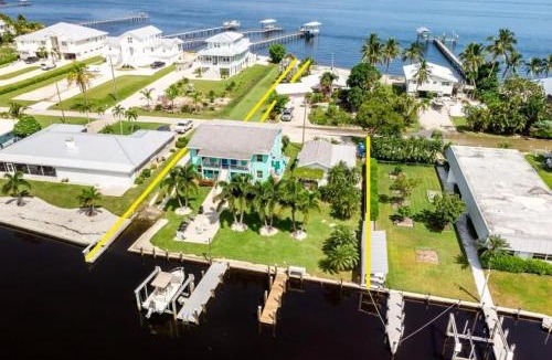 Bokeelia Apartment | MALU LANI Inn & Marina