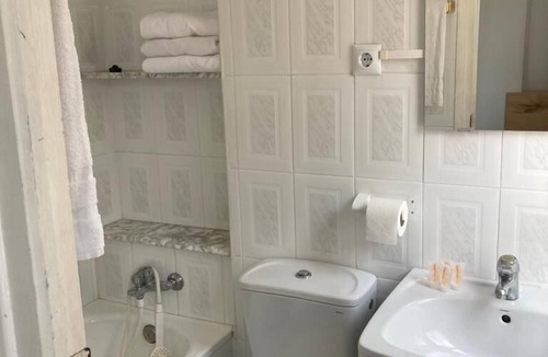 El Cabanyal Hostel | Malvarrosa Beach Rooms