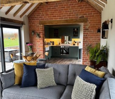 Shobdon House | Malvern, The Mount Barns & Spa