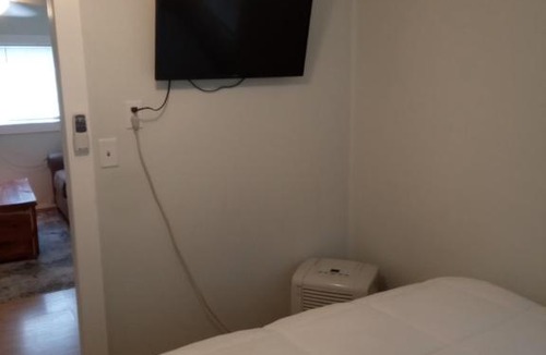 Rockaway Beach House | Mama Bears Cottage