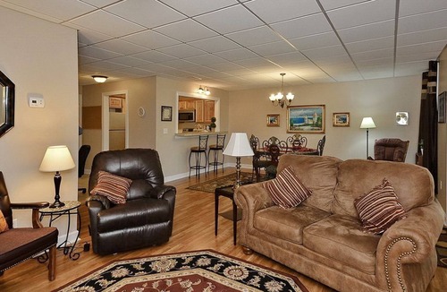 Arden Apartment | Mama Dee's Hide Away! Your home while in Asheville NC