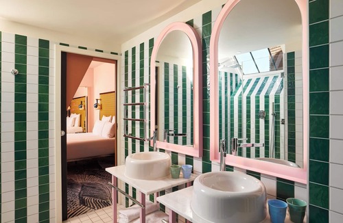 Old Town Hotel | Mama Shelter Dijon