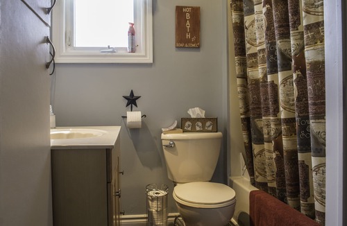 Clark's Harbour Bed & Breakfast | Mamas by the sea B&B