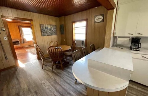 Vendor House | Mamaw & Papaw's Farmhouse