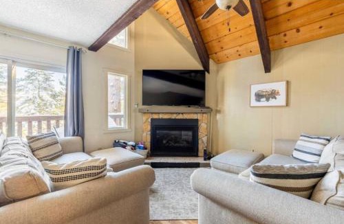 Mammoth Lakes Villa | Mammoth View Villas 32