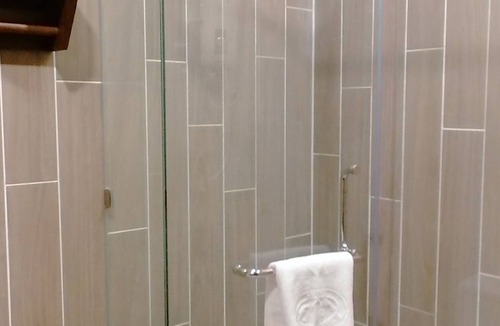 Pantai Barat Division Cabin | Mamutik Island Lodge