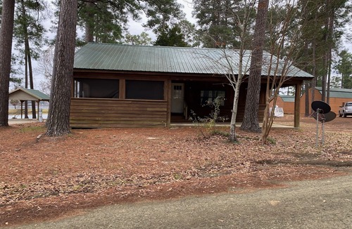 Negreet Cabin | Managers Cabin 55 at Tranquility Bay Resort
