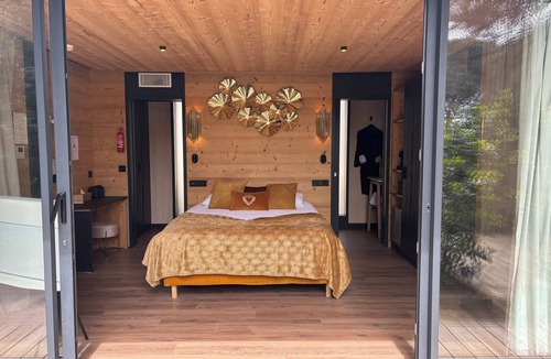 Valescure Cabin | Manalodj