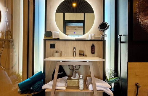 Valescure Cabin | Manalodj