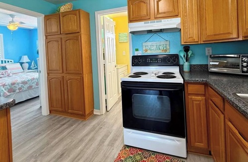 Hudson House | MANATEE COTTAGE: Gulf Front 2-bedroom house