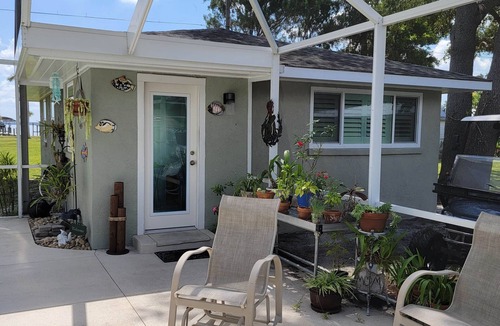 Bradenton House | Manatee River Bungalows Waterfront home
