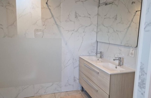 Saint-Jean-le-Thomas Apartment | Manava Studio Zen Beach less than 50 meters away.