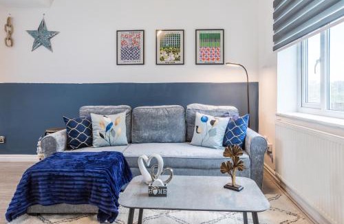 Broadheath House | Manchester Airport Lounge