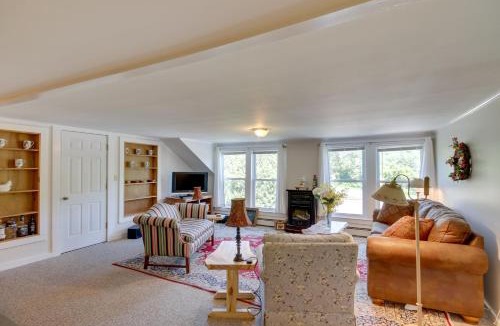 Manchester Center Apartment | Manchester Center Retreat w/Mtn View, Near Skiing