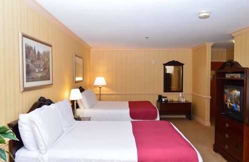 Manchester Hotel | Manchester Inn and Suites