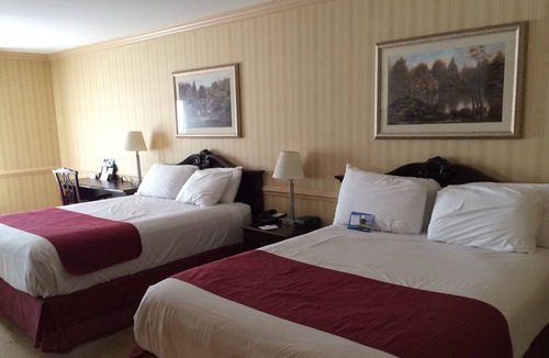 Manchester Hotel | Manchester Inn and Suites