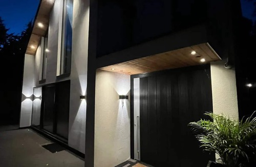 Timperley Villa | Manchesters Hidden Gem