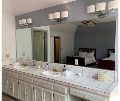 Kelseyville Cabin | Mandala Springs