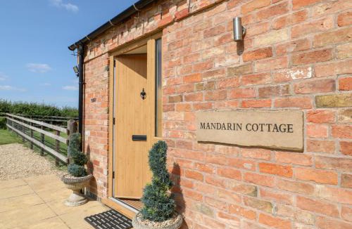 Melton Mowbray House | Mandarin Cottage