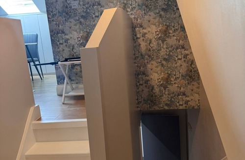 Enfield Lock Villa | Mandeville Guest House