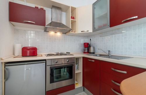 Mastrinka Apartment | Mandic - studio apt w/stunning sea view terrace & only 100m from the beach