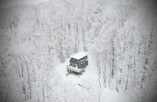 East Dover House | Mandy's Mountain Chalet