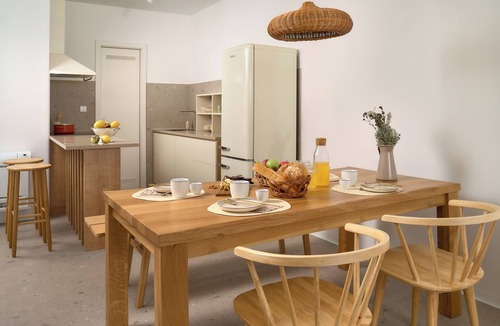 Grohote Apartment | Manere Stay