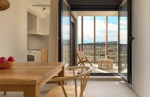 Grohote Apartment | Manere Stay