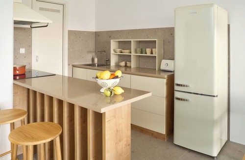 Grohote Apartment | Manere Stay