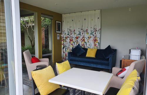 Omokoroa Apartment | Mangawhai Bay B&B