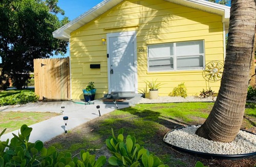 Lake Worth House | Mango Beach House