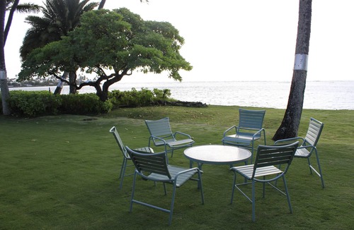 Kuliouou - Kalani Iki House | Mango Haven - A Gracious HISTORIC Beachfront Home