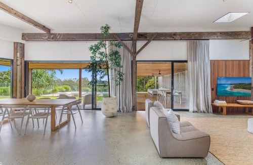 Bangalow House | Mango Packing Shed