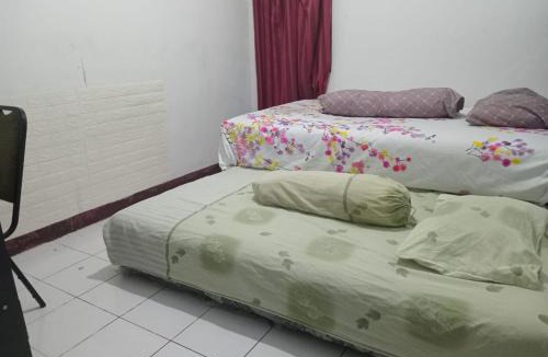 Tomohon Bed & Breakfast | Mango Road 07 Bed & Breakfast