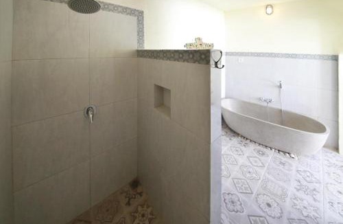 Purwakerti Villa | Mango Villa