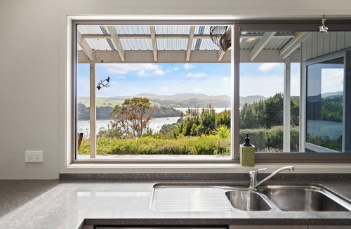 Coopers Beach House | Mangonui Ridge Retreat