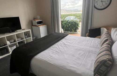 Mangonui Hotel | Mangonui Waterfront Apartments