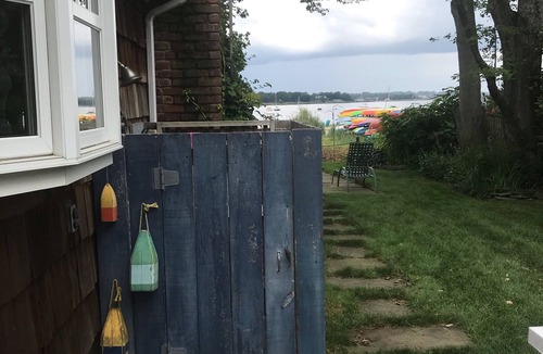 Port Washington House | Manhasset Bay. Easy commute to NYC Quiet setting Recent Cancellation opportunity