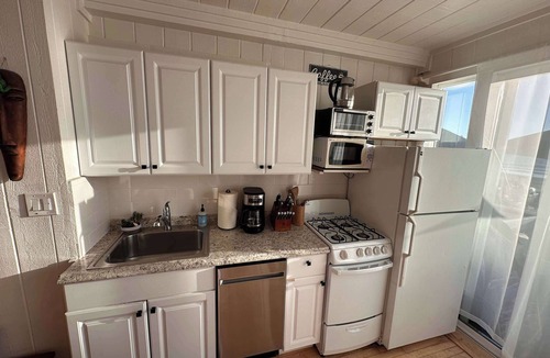 El Porto Apartment | Manhattan Beach Beachfront On The Strand