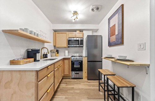 Hamilton Heights Apartment | Manhattan Group Stay - Private Yard + Theater Room
