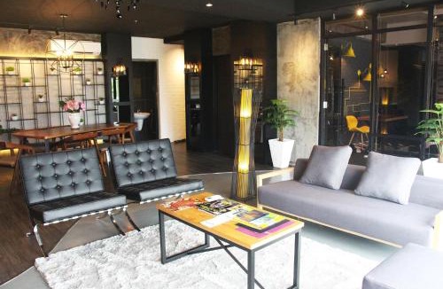 Kampung Kuala Pari Hotel | Manhattan Hotel Ipoh