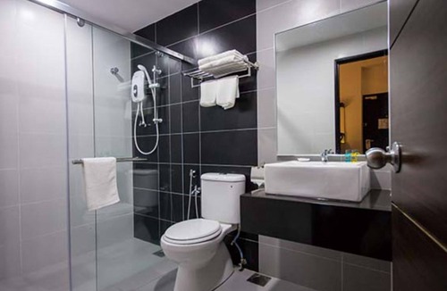 Kampung Kuala Pari Hotel | Manhattan Hotel Ipoh