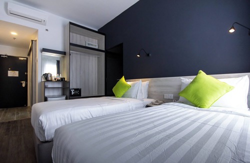 Kampung Kuala Pari Hotel | Manhattan Hotel Ipoh