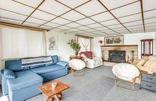 Baldwin House | Manistee Forest Retreat Group-Friendly Lake House