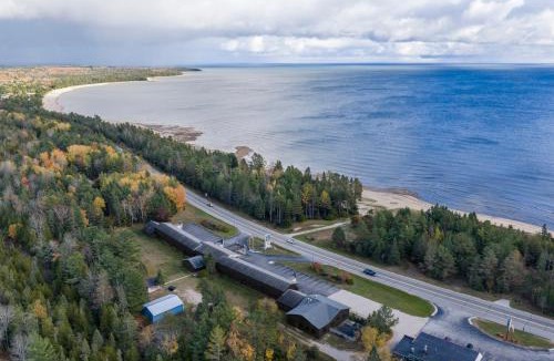 Manistique Hotel | Manistique Sands