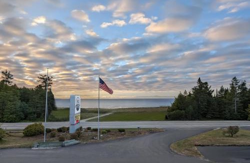 Manistique Hotel | Manistique Sands