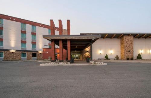 Manitoulin District Hotel | Manitoulin Hotel & Conference Centre