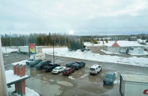 Manitoulin District Hotel | Manitoulin Hotel & Conference Centre