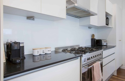 Manly House | Manly Oasis, 5bd, 3 King bd,Pool